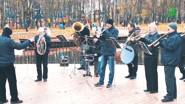 Парку культуры и отдыха «Ивановские пруды» сегодня исполнилось полгода смотреть онлайн