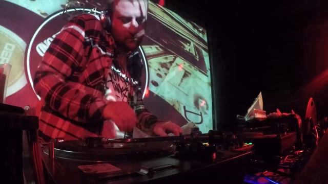 Функции Фанка The 45s Session DJ SUSPECT смотреть онлайн