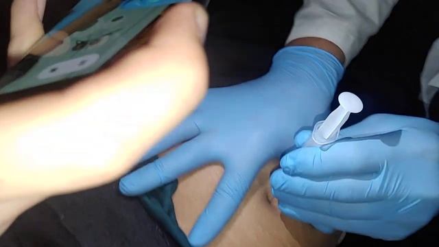 injection in the bottom. injection into the gluteal muscle смотреть онлайн