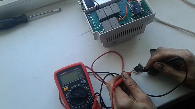 Разбор, проверка китайского частотника на 1.5 KW 9600E смотреть онлайн