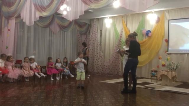 День Мам, группа Алёнка, детсад Ручеёк 25 -11- 2016 смотреть онлайн