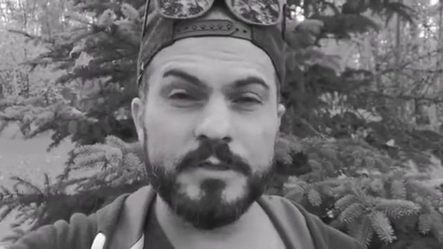 Порою в жизни всё не так уж гладко | Автор стихотворения: Сергей Петров смотреть онлайн