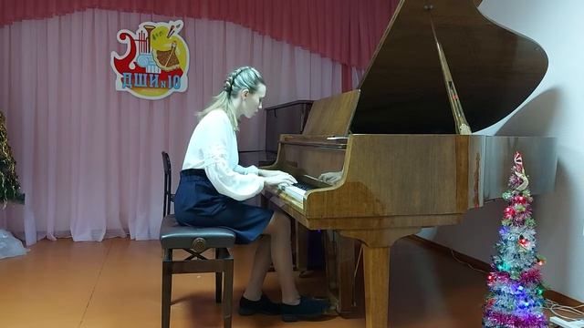 Васильева Варвара. 12 лет. В. Ребиков. Вальс из сказки Елка смотреть онлайн
