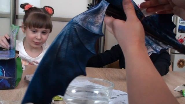 Новинка!!! Дракон Беззубик 3 Огненное дыхание и Дневная фурия Распаковка Dreamworks Dragons смотреть онлайн