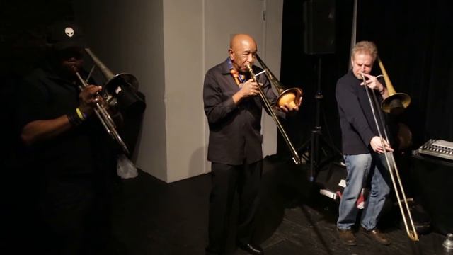 Joe McPhee, Dick Griffin, Steve Swell - Improvising Trombone Trio - at The Stone, NYC - Nov 24 2015 смотреть онлайн
