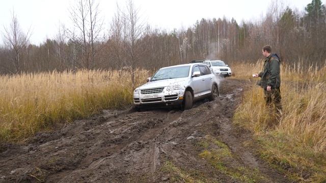 ОБЪЕЗД ПРОБКИ ПО КОВАРНОЙ ГОРЕ НЕОЖИДАННО ЗАКОНЧИЛСЯ ДЛЯ УАЗ! Прокладываем ещё одну дорогу! смотреть онлайн