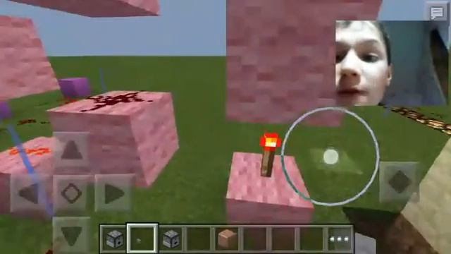 Как поставить пыль или кнопку на выбрасыватель Minecraft pe смотреть онлайн