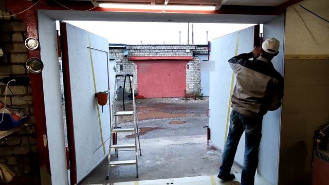 Убираем щели на воротах. Просто, быстро и дёшево. смотреть онлайн