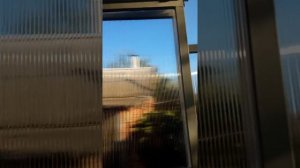 ОТКАТНАЯ ДВЕРЬ и ВЕСТИБЮЛЬ у входа. Тамбур для крыльца. Закрытая ВХОДНАЯ ГРУППА. ОБЗОР, демонстраци