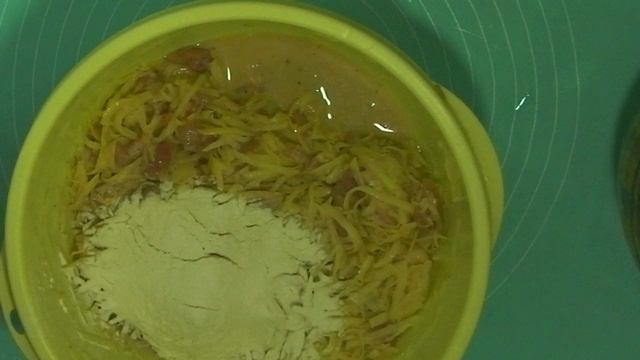 РЕЦЕПТ ПОКОРИВШИЙ ИНТЕРНЕТ ДРАНИКИ С РУБЛЕНЫМ КУРИНЫМ МЯСОМ смотреть онлайн