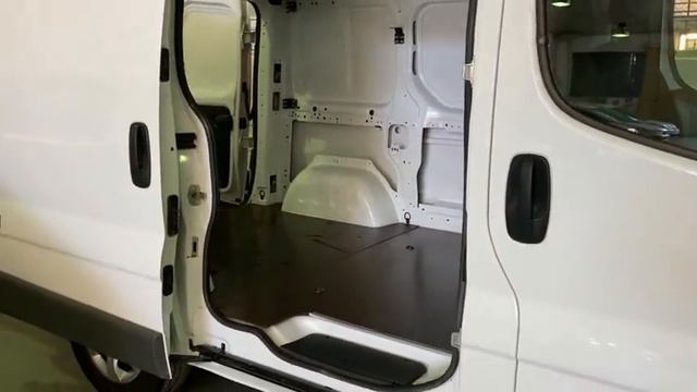 INDUSTRIA MOTORS. RENAULT TRAFIC 2.0 DCI 115 CV 135 KM OCASIÓN смотреть онлайн