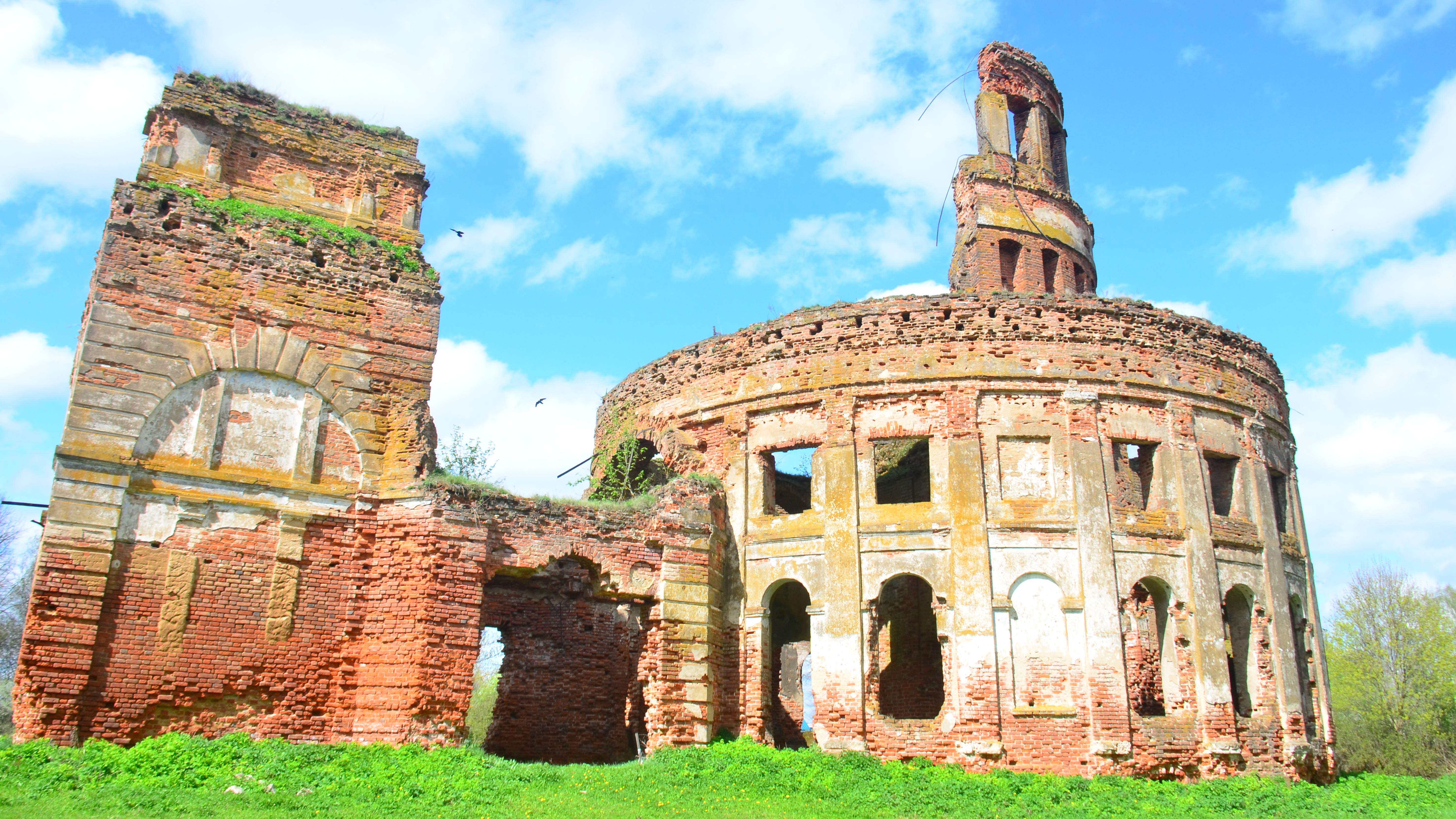 Невероятно красив! Храм в Черепово. Смол. обл. смотреть онлайн