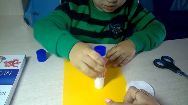 Простая аппликация - видео для детей. Аппликация "зайка" смотреть онлайн