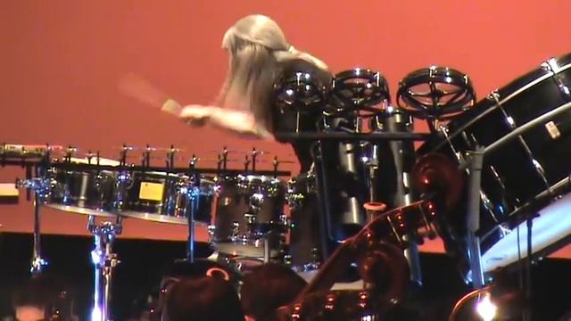 Evelyn Glennie encore with Orquesta Filarmónica de Medellin in Colombia Oct 2010 смотреть онлайн