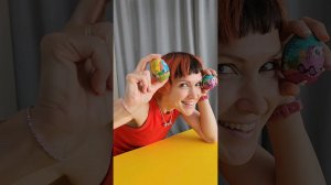 #ШоколадныеЯйца #ГрузовичокЛёва Что внутри?! Открываем шоколадные яйца! #шортс #шортсдети #shorts