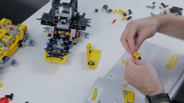 LEGO 42114 Speedbuild | LEGO 6x6 Volvo A60H Articulated Hauler | Speedbuild 42114 LEGO Technic 2020