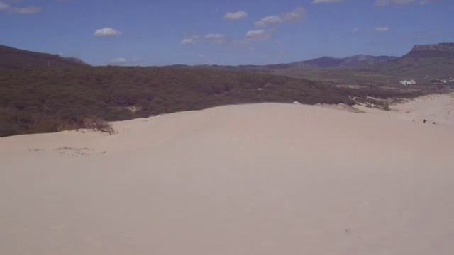 Dunas en Bolonia, Cádiz y la costa africana de fondo (abril 2009) смотреть онлайн