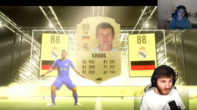 1ST IN THE WORLD!? INSANE TOP 200 SQUAD BATTLES REWARDS | FIFA 21 ULTIMATE TEAM смотреть онлайн