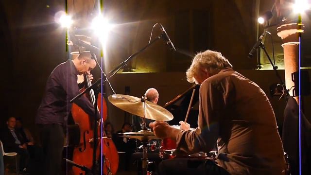 The Necks, 14 avr. 2016, Collège des Bernardins - Paris. A смотреть онлайн