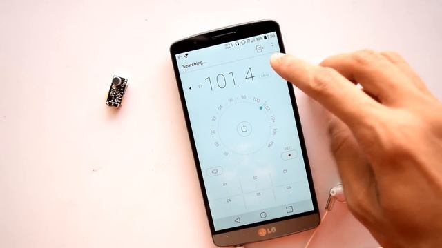 How to Make Mini Spy FM Transmitter Bug - A Wireless Audio Transmitter ? смотреть онлайн