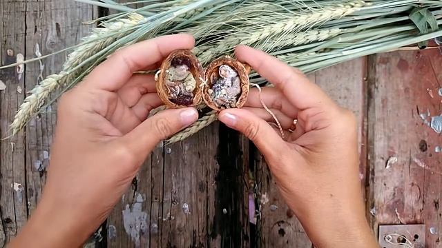 Миниатюра в скорлупе "Дорогие старики" (Miniature in walnut shell "Dear old people") смотреть онлайн