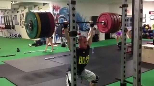390 lb Overhead Squat смотреть онлайн