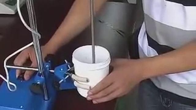 How to mix the liquid silicone with a high-speed smaller mixer? смотреть онлайн