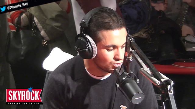 Malik Bentalha en mode Michael Jackson #PlanèteRap смотреть онлайн