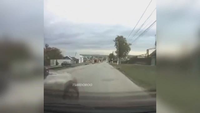 Дураки и дороги 2022 Цари дорог, Сборник безумных водителей, Авто моменты #95.mp4 смотреть онлайн