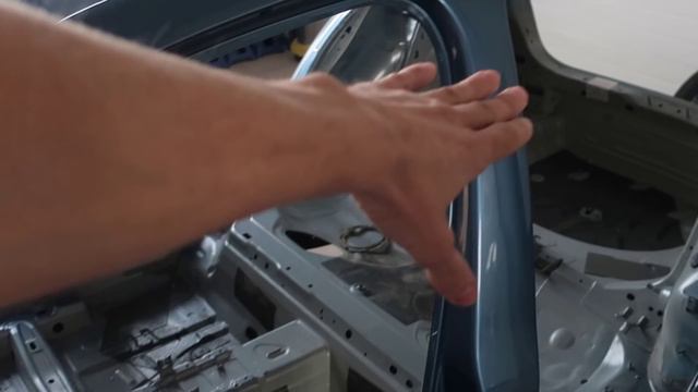 РАСПИЛИЛ СВЕЖИЙ ФОЛЬКСВАГЕН - Что ВНУТРИ ПОРОГОВ И СТОЕК и в чём Шкода оказалась лучше