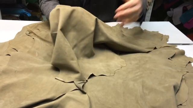 Кожа велюр, оливковый цвет, ИТАЛИЯ. смотреть онлайн