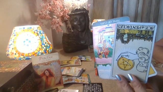 Capricorn Tarot - FORBIDDEN FRUIT / Love Byte / April 2022 / смотреть онлайн