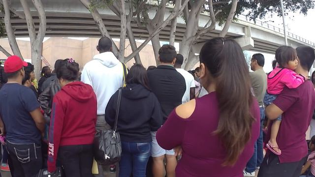 ТИХУАНА И ОЧЕРЕДИ НА ПОДАЧУ| УБЕЖИЩЕ В США ЧЕРЕЗ ТИХУАНА смотреть онлайн