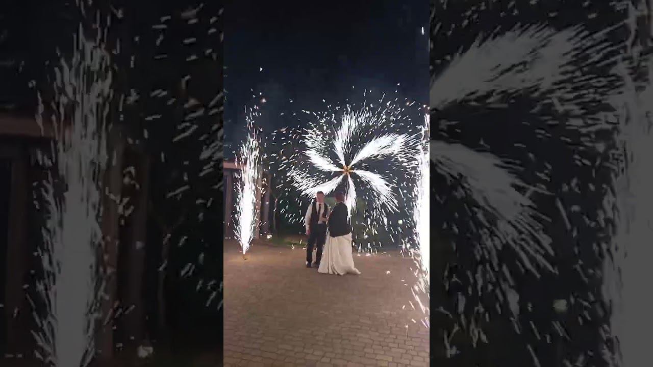 Свадебный наземный фейерверк , пошаговая дорожка, вертушка из холодных фонтанов 20.04.24 смотреть онлайн