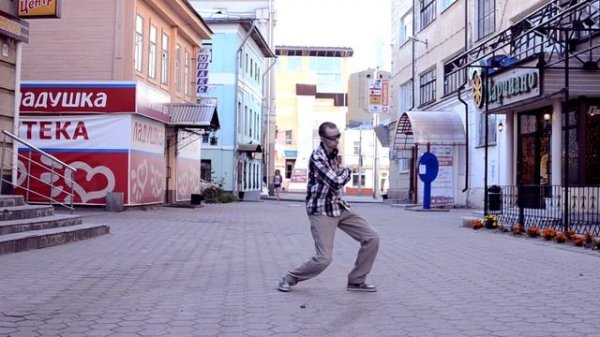 ROBOT DANCE REVOLUTION | DUBSTEP RUSSIAN DANCE | FARADANCE