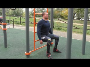 Упражнение «Стульчик»: техника и нюансы