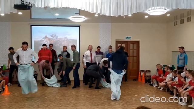 Фрагменты музыкально-спортивного праздника с активным участием пап смотреть онлайн