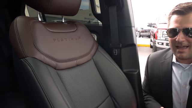 2020 Explorer PLATINUM - What's New? смотреть онлайн