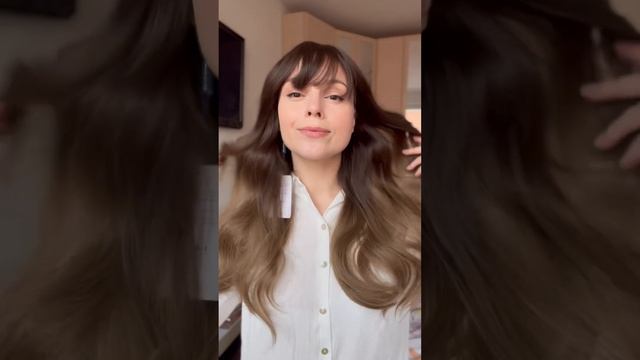 Парик шоколадный с челкой и локонами 65 см смотреть онлайн