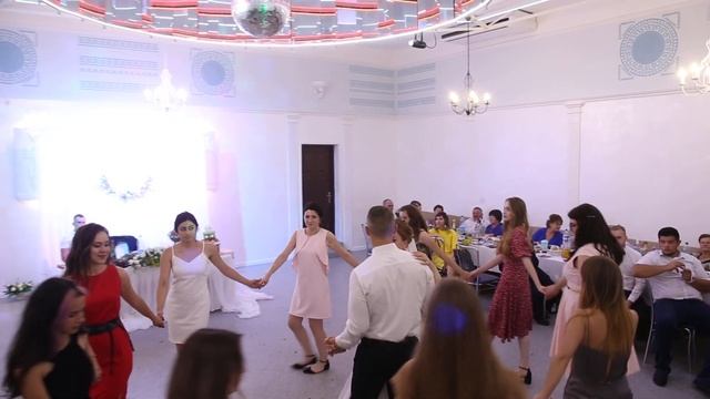 КРАСИВЫЙ СВАДЕБНЫЙ ТАНЕЦ НА СВАДЬБЕ СМОТРЕТЬ смотреть онлайн