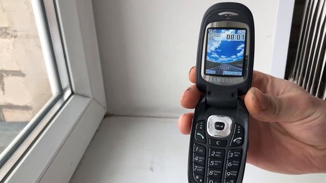 Samsung E360 смотреть онлайн