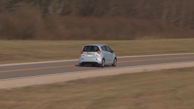 What is the 2022 Chevy Spark Fuel Efficiency? || Bob Howard Chevrolet смотреть онлайн