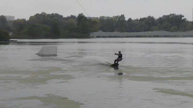 Назаренко Сергей (MERABOY)победитель соревнований по кабельному вейкбордингу г.Ульяновск смотреть онлайн