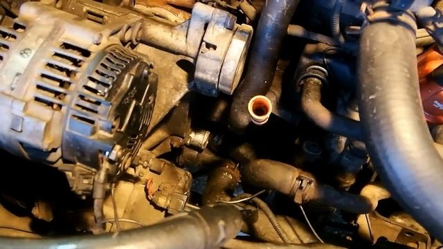 ЧИСТИМ СИСТЕМУ ОХЛАЖДЕНИЯ ЛИМОННОЙ КИСЛОТОЙ! VW Passat B3, B4, AUDI 80. смотреть онлайн