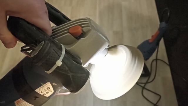 Дешёвая полировочная машинка проработала год и ... смотреть онлайн