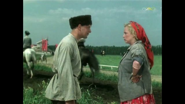 Он робкий, она робкая... А я из-за них страдать должна... смотреть онлайн