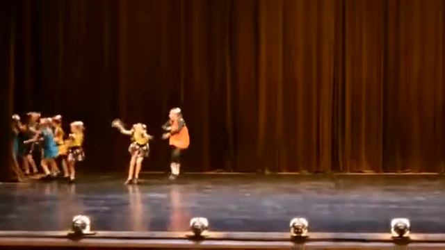 Продвижение Радуга Новороссийск, танец"Классный час" смотреть онлайн