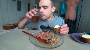 МУКБАНГ НАРЕЗКИ ЛУЧШЕЕ - ГРЕЧКА / КОТЛЕТЫ КУРИНЫЕ / БУТЕРБРОДЫ / САЛАТ / Mukbang АСМР 28. 02. 2024