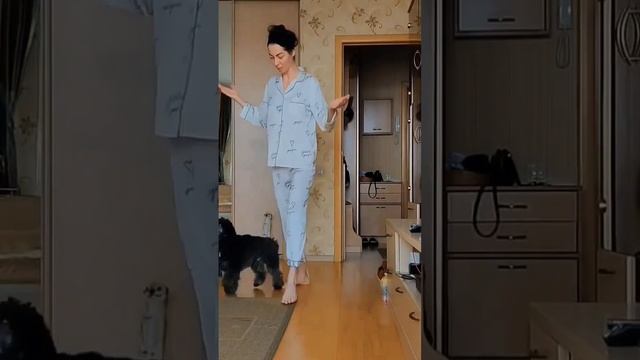 Весенний легкий танец с Фьертом) Танцуем вместе! смотреть онлайн