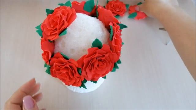 Подарок для МАМЫ своими руками. Розы из фоамирана. / A gift for your MOTHER with your own hands. смотреть онлайн